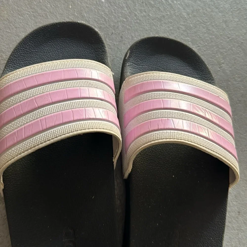 Adidas girl flats